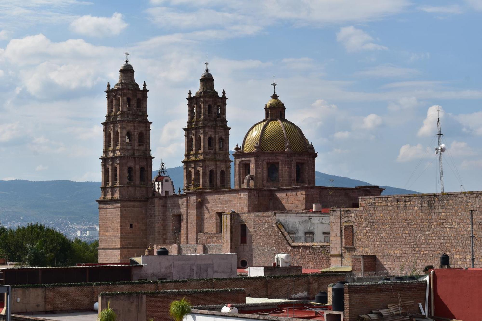 El Suburbio - Serapio Rendon Morelia Buitenkant foto