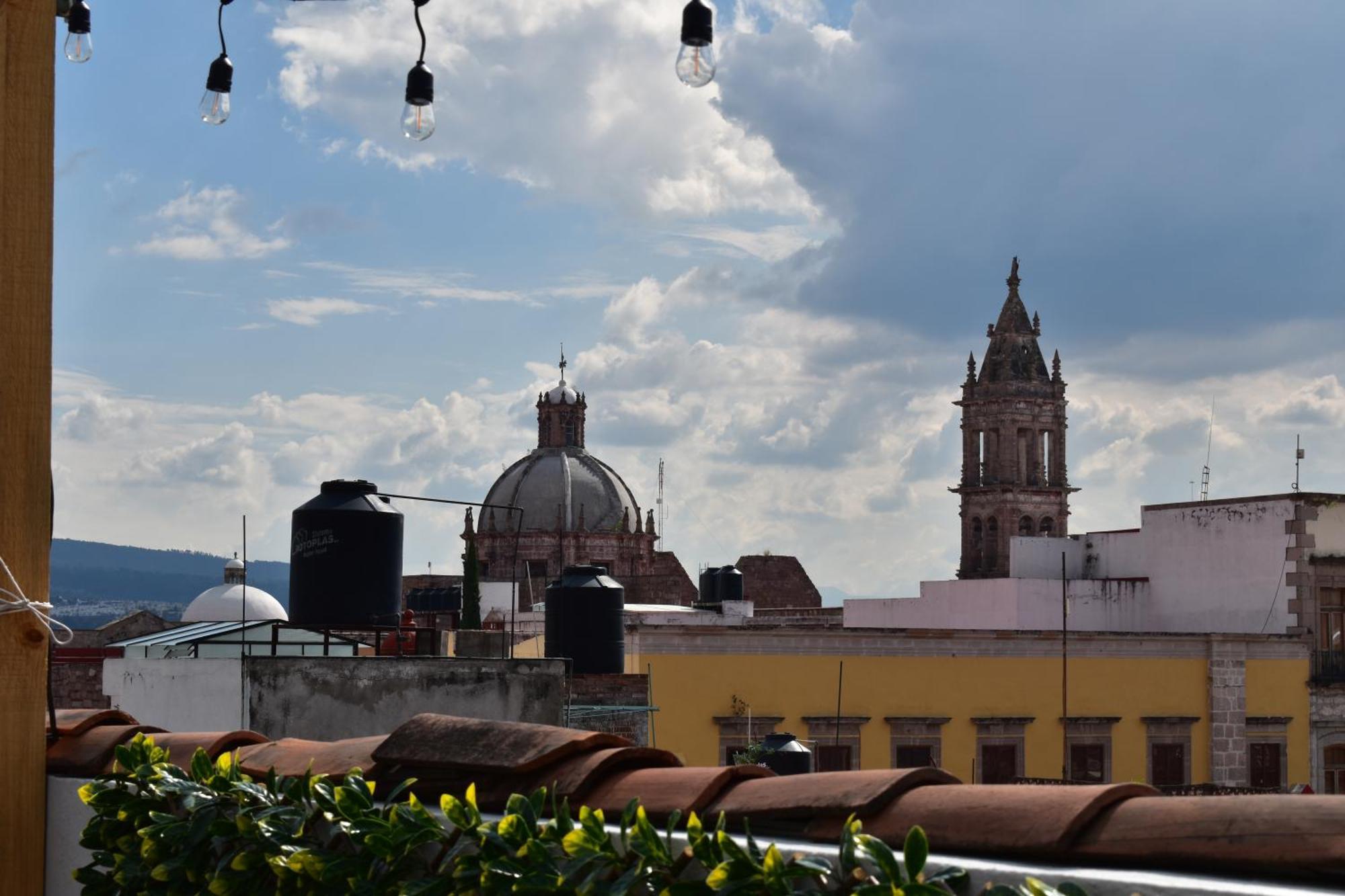 El Suburbio - Serapio Rendon Morelia Buitenkant foto